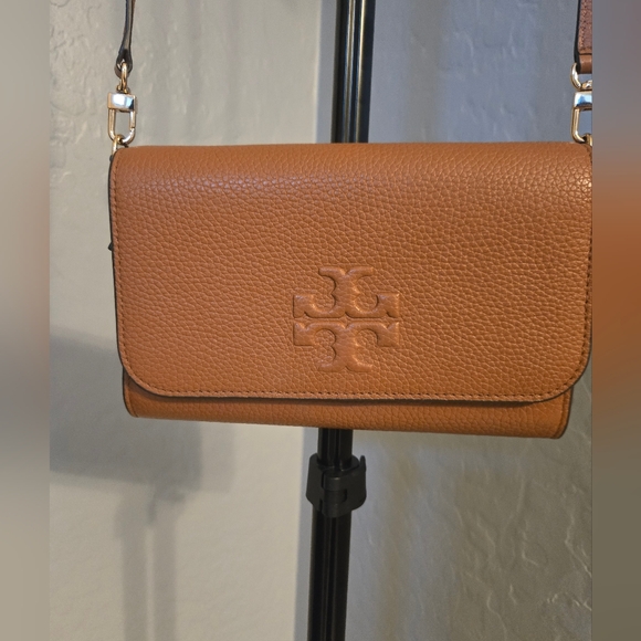 Tory Burch Thea Flat Wallet Crossbody (Classic Tan) - Picture 11 of 13